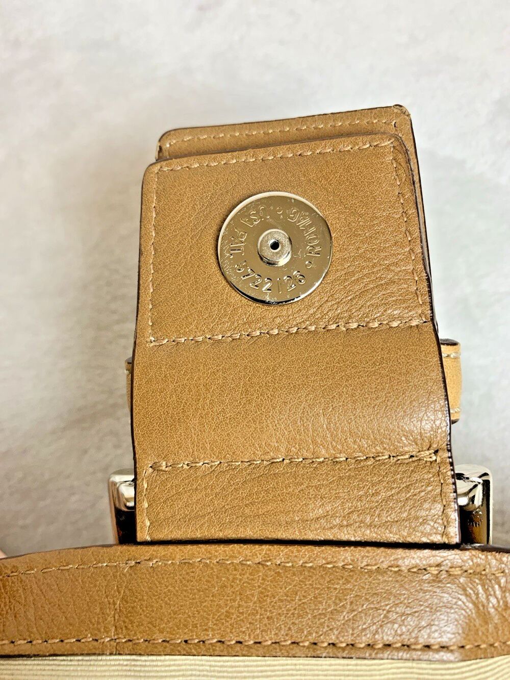 Vintage Coach Soho Buckle Flap Shoulder Bag 9434 British Tan Leather Y2K - Picture 13 of 16